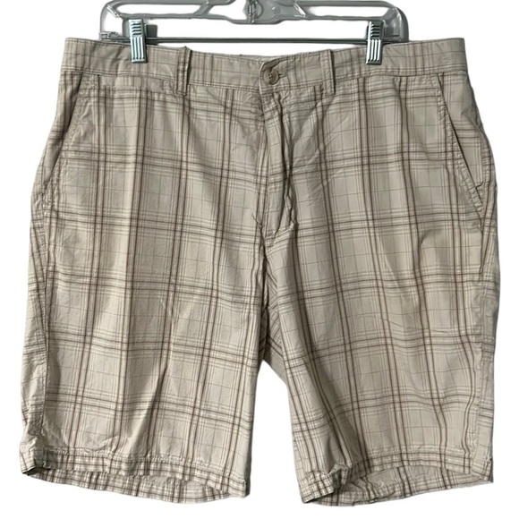Weatherproof Men’s Shorts Beige/Cream/Tan Plaid Shorts Men’s Size 38 - Picture 1 of 5